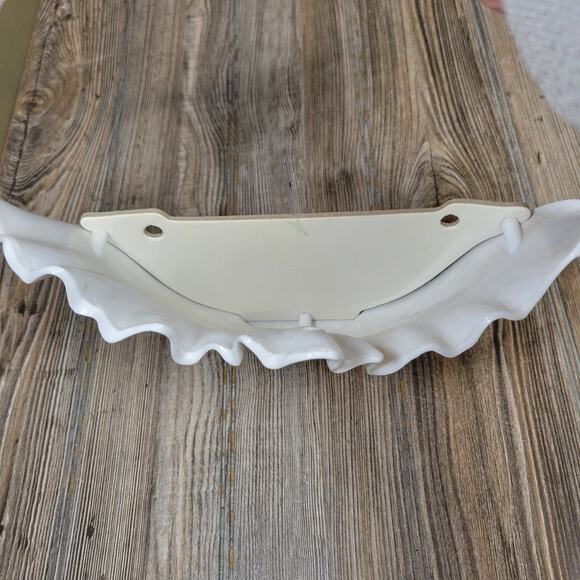 Vintage Hobnail White Burwood Basket Wall Pocket - Picture 5 of 5